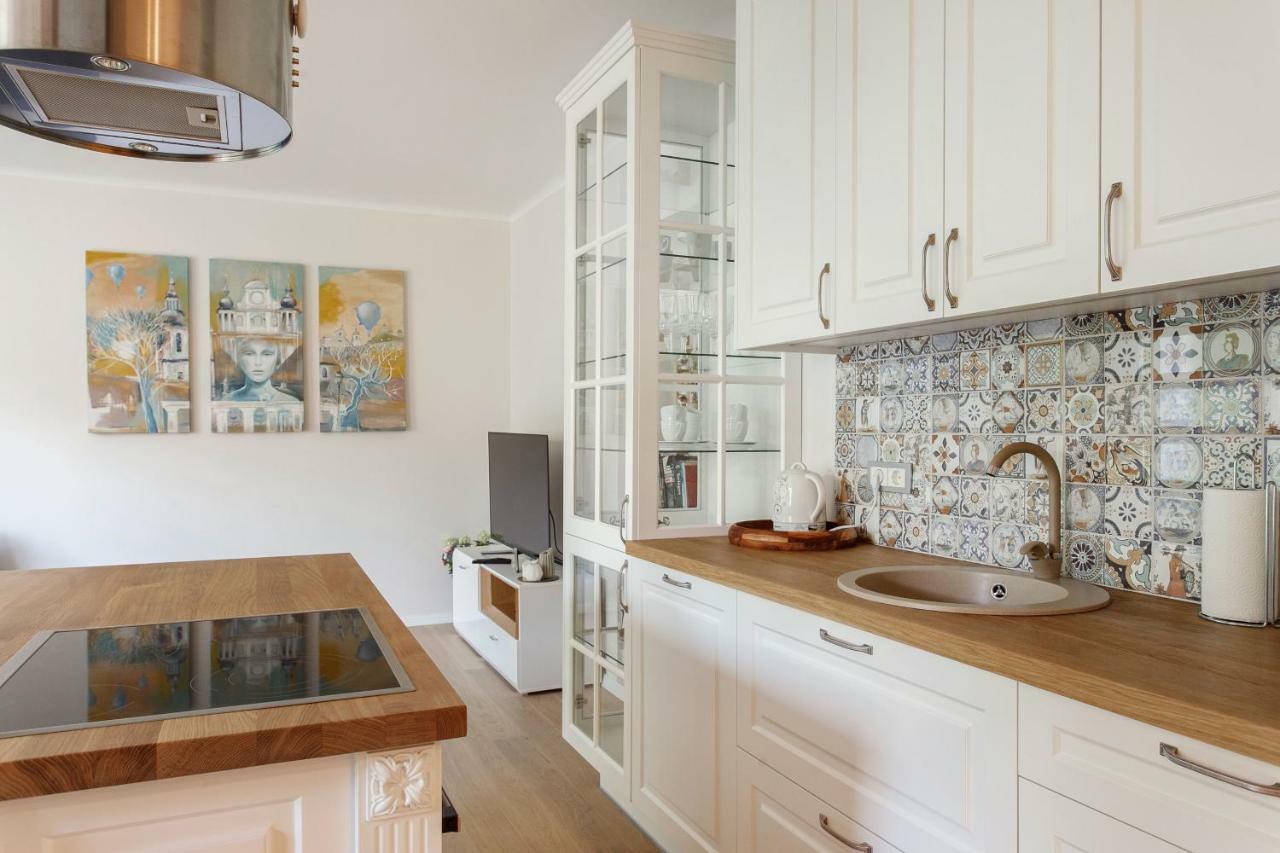 #Stayhere 3Bdr Modern & Stylish Apartment - Heart Of Old Town By Houseys Аеропорт Вільнюс Екстер'єр фото