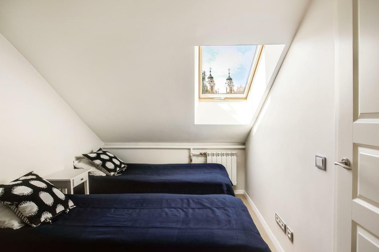 #Stayhere 3Bdr Modern & Stylish Apartment - Heart Of Old Town By Houseys Аеропорт Вільнюс Екстер'єр фото